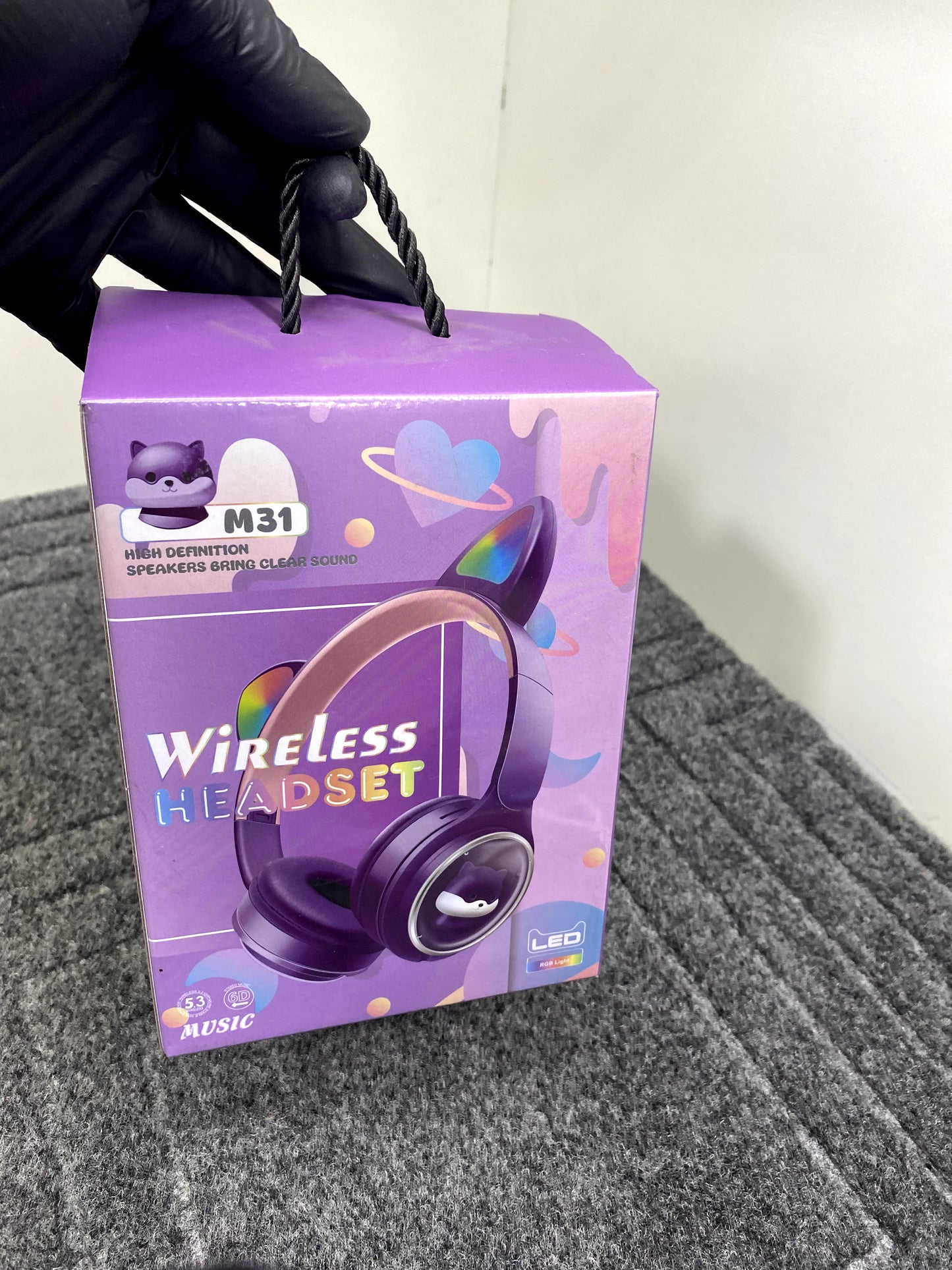 M31 Kitty Wireless RGB Headphones